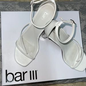 White Heels only worn for pictures great condition
